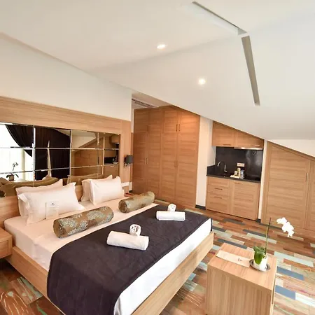 Alesta Midtown Hotel apartamentowy 4*