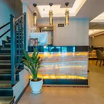 Alesta Midtown Φετιγιέ