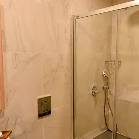 Alesta Midtown Aparthotel