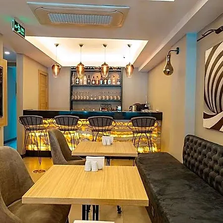 Aparthotel Alesta Midtown