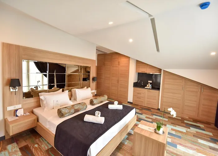 Alesta Midtown Aparthotel 4*